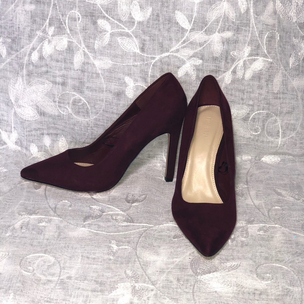 Maroon colored pumps